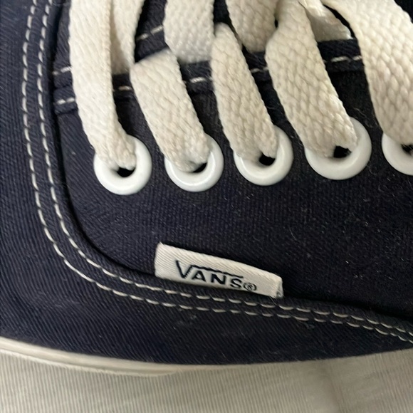 Vans mens 6 / Women’s 7 1/2 Classic Canvas lace-up Sneakers - Picture 12 of 15